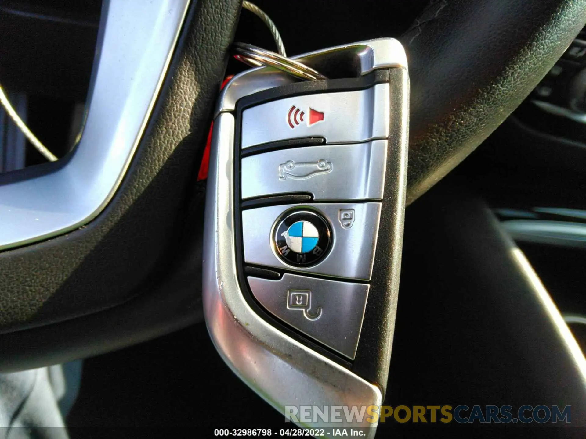 11 fotografías del automóvil dañado WBAJA5C50KBX86487 BMW 5 SERIES 2019