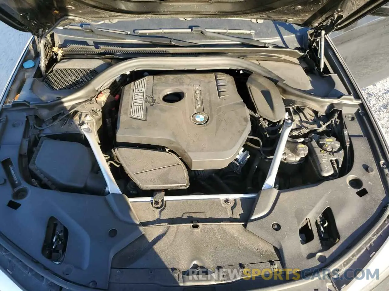 11 fotografías del automóvil dañado WBAJA5C50KBX87977 BMW 5 SERIES 2019