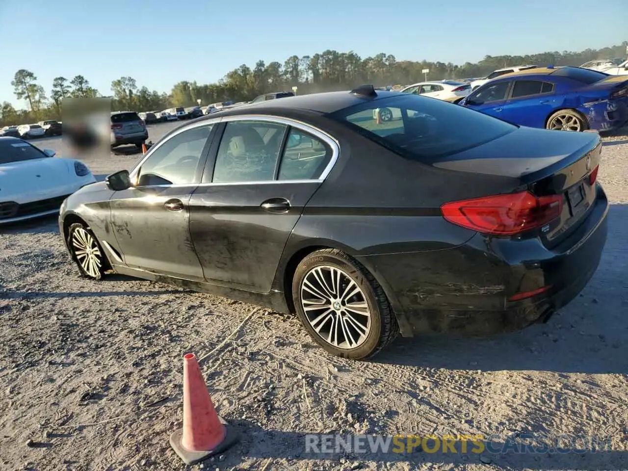 2 fotografías del automóvil dañado WBAJA5C50KBX87977 BMW 5 SERIES 2019