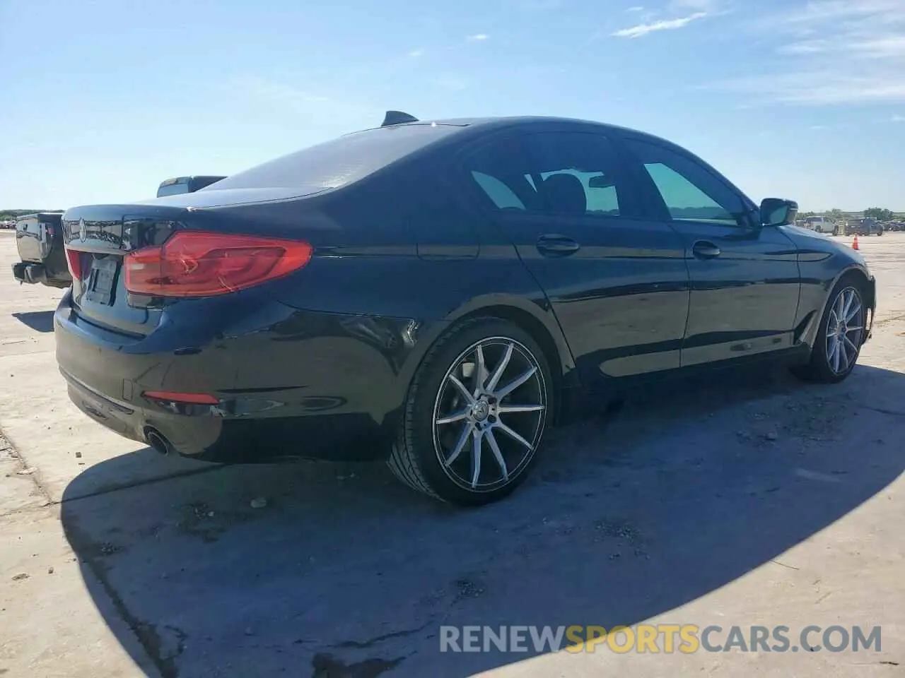 3 fotografías del automóvil dañado WBAJA5C50KG900345 BMW 5 SERIES 2019