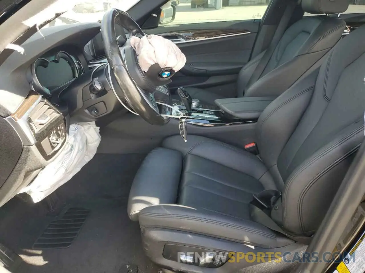 7 fotografías del automóvil dañado WBAJA5C50KWW30068 BMW 5 SERIES 2019