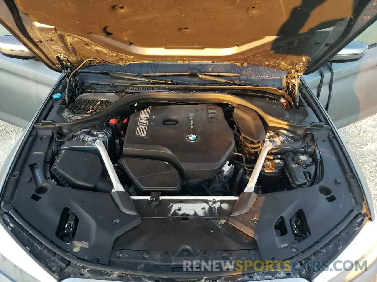 11 fotografías del automóvil dañado WBAJA5C52KBX86653 BMW 5 SERIES 2019