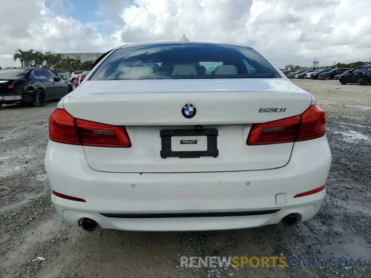 6 fotografías del automóvil dañado WBAJA5C52KWW26930 BMW 5 SERIES 2019