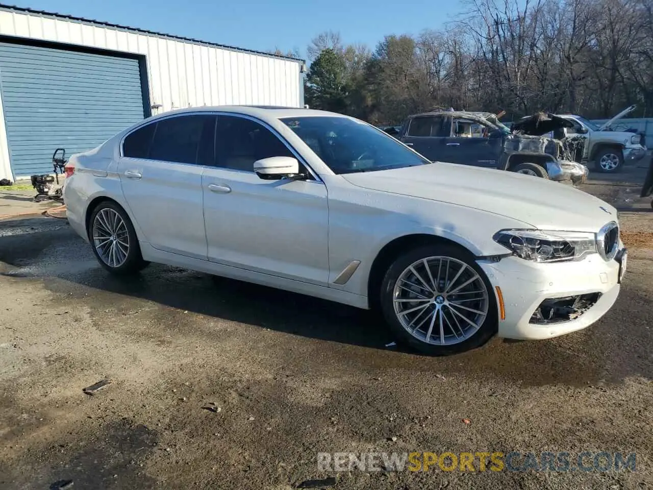 4 fotografías del automóvil dañado WBAJA5C53KWW26760 BMW 5 SERIES 2019