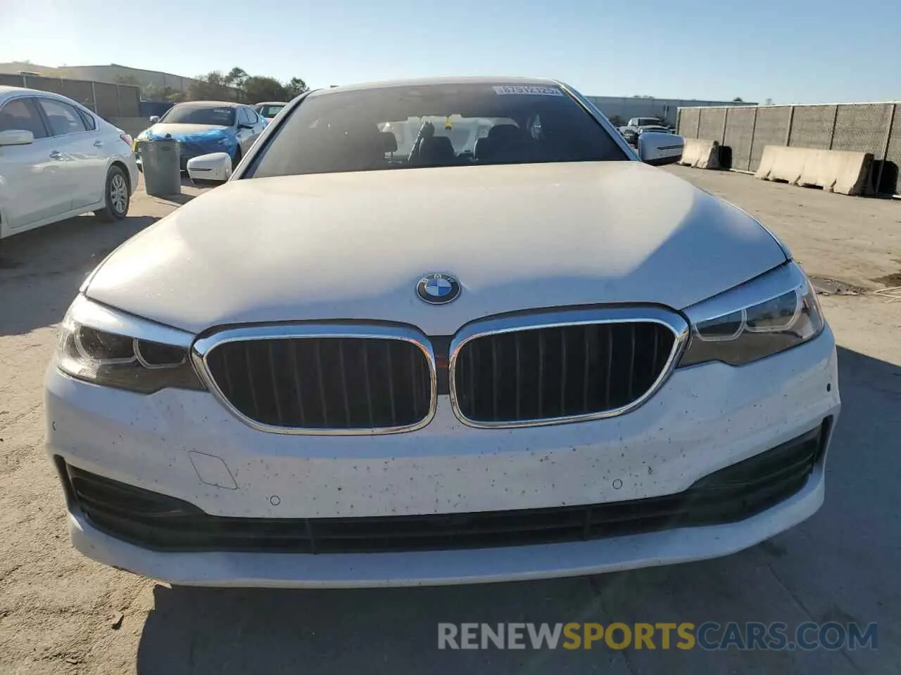 5 fotografías del automóvil dañado WBAJA5C54KWA57842 BMW 5 SERIES 2019