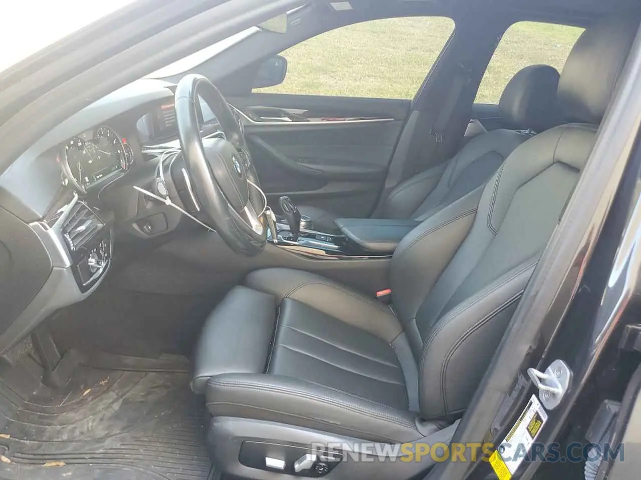 7 fotografías del automóvil dañado WBAJA5C55KWA57798 BMW 5 SERIES 2019