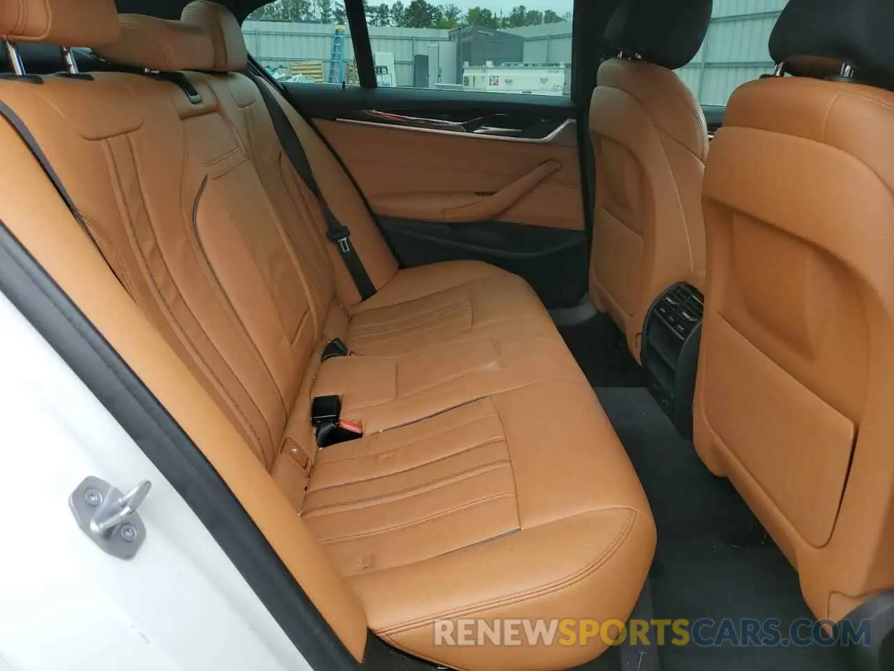 10 fotografías del automóvil dañado WBAJA5C55KWW36092 BMW 5 SERIES 2019