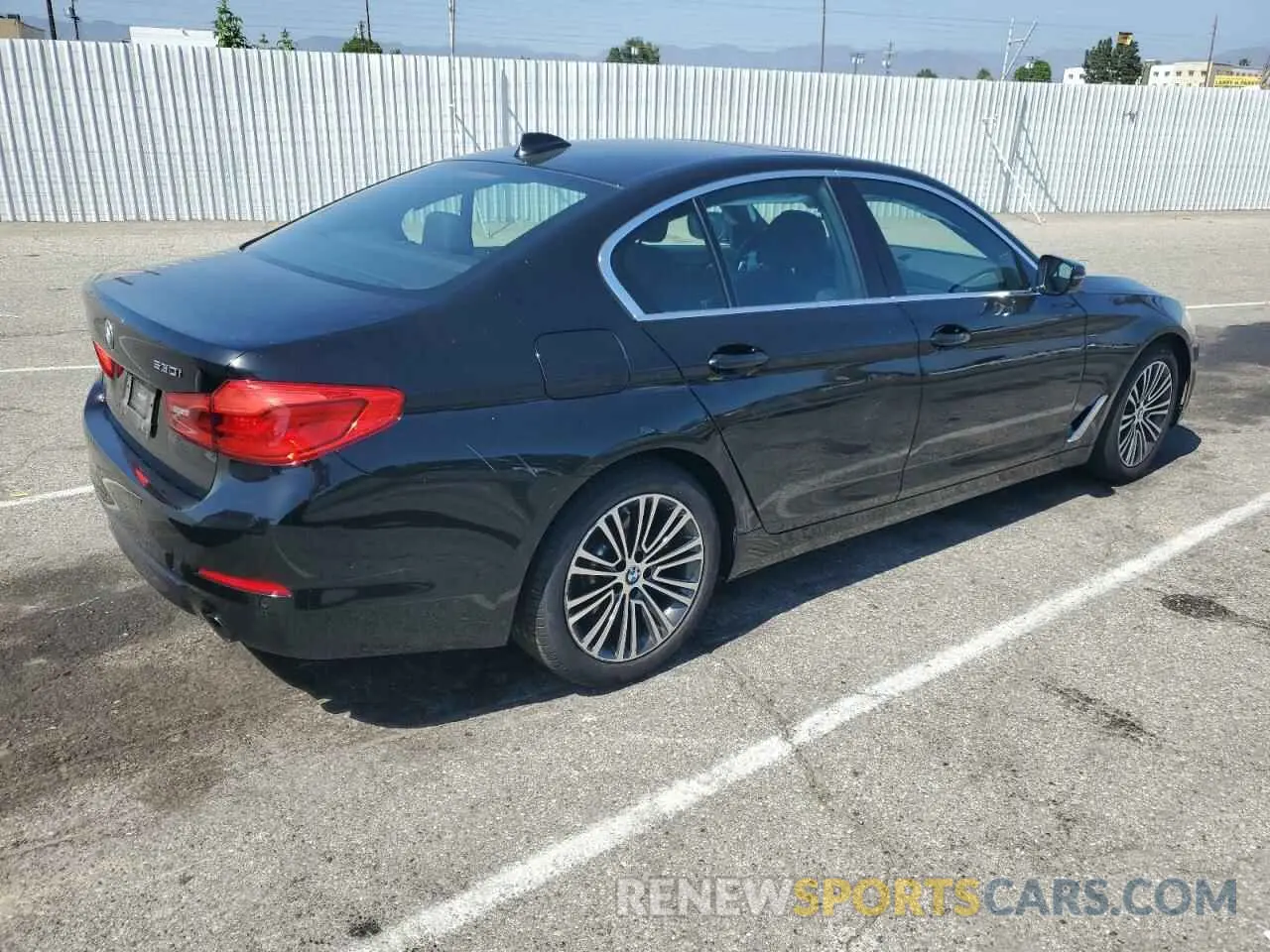 3 fotografías del automóvil dañado WBAJA5C56KG900463 BMW 5 SERIES 2019