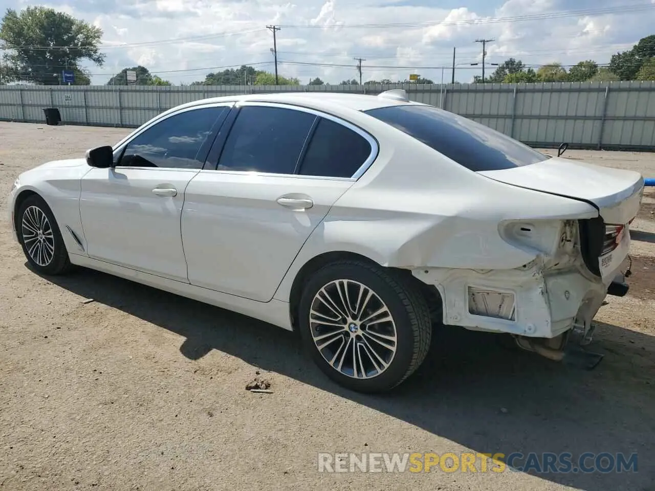 2 fotografías del automóvil dañado WBAJA5C56KWW16465 BMW 5 SERIES 2019