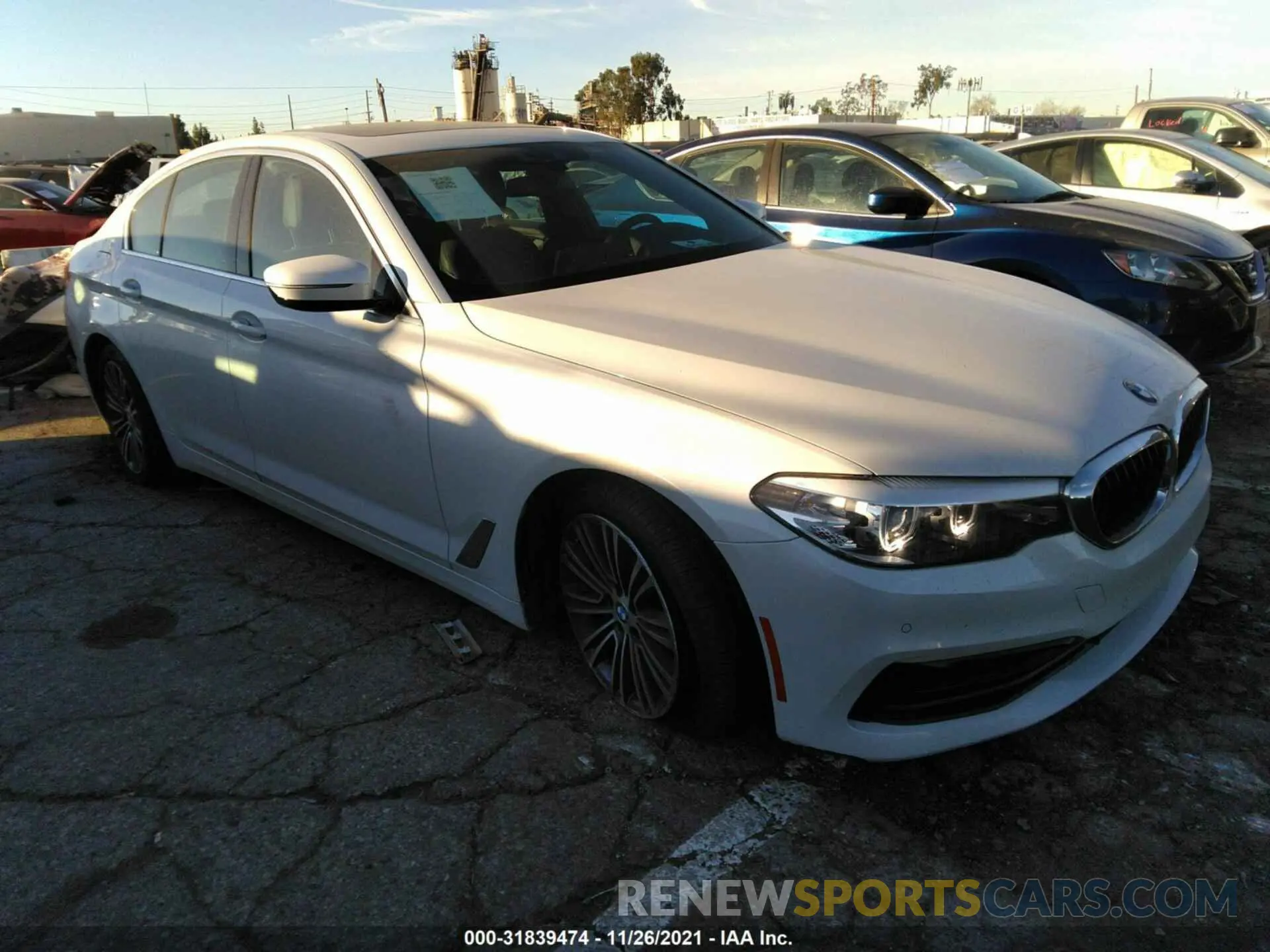 1 fotografías del automóvil dañado WBAJA5C56KWW16515 BMW 5 SERIES 2019