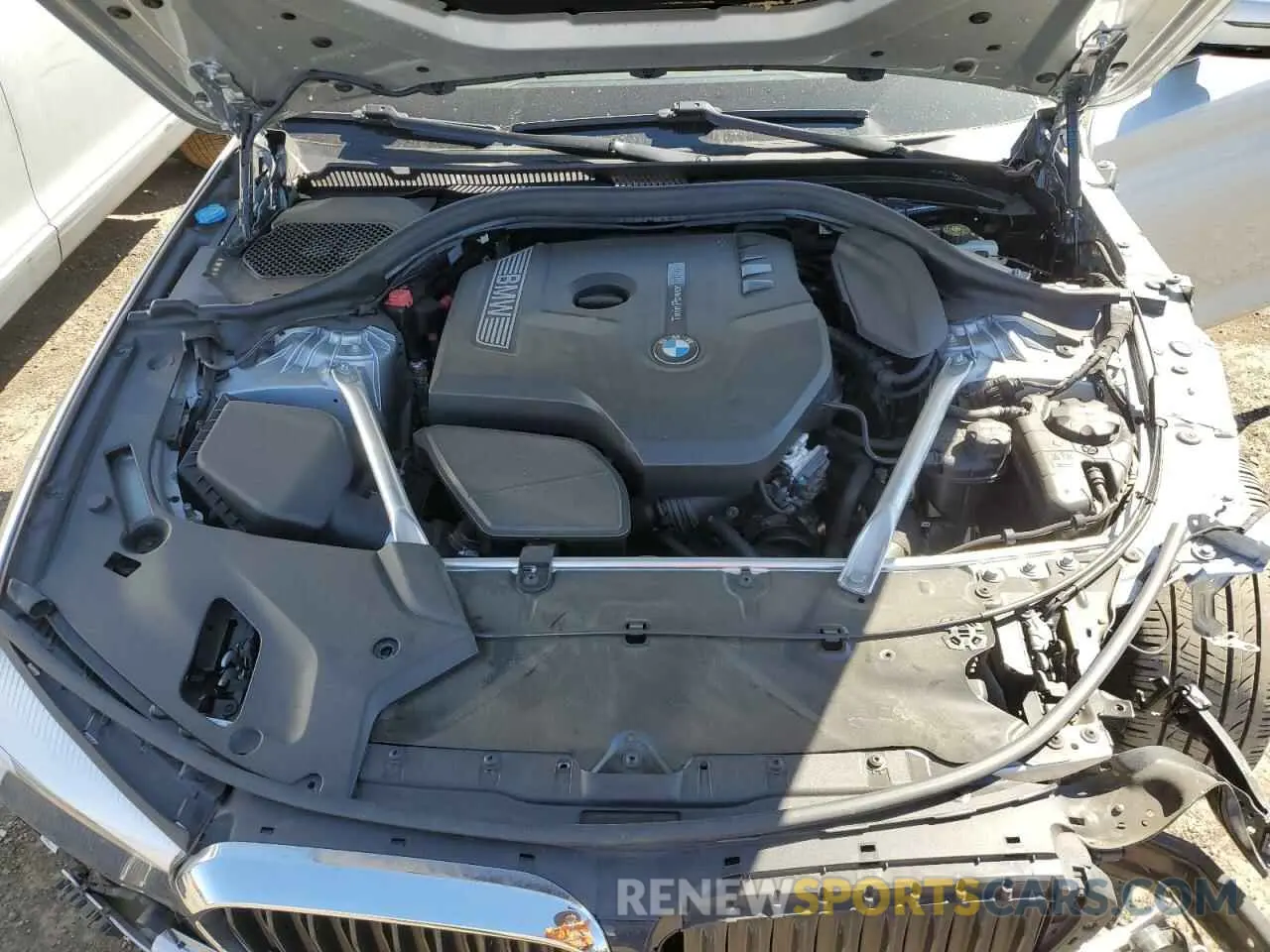 11 fotografías del automóvil dañado WBAJA5C57KBX87524 BMW 5 SERIES 2019