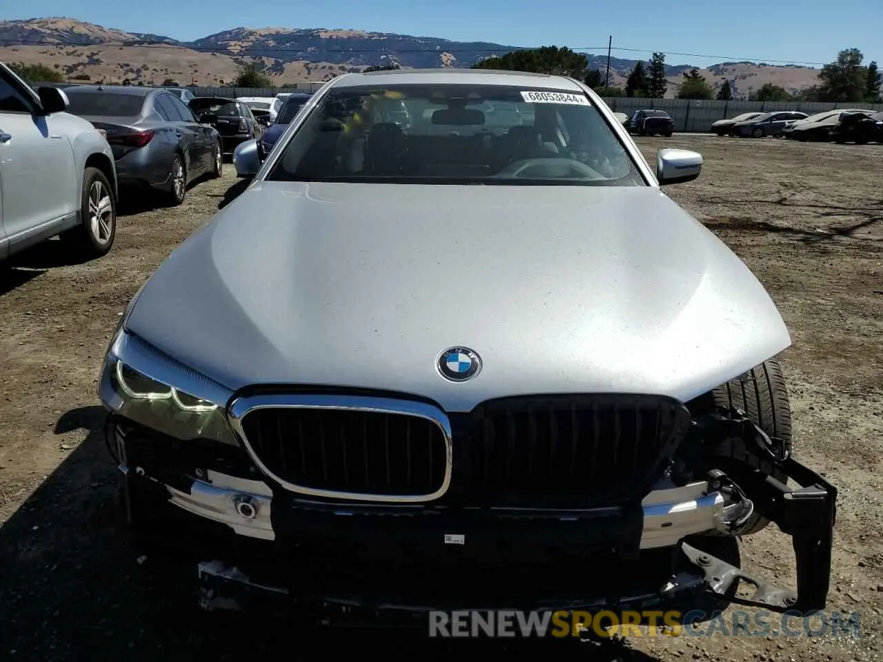 5 fotografías del automóvil dañado WBAJA5C57KBX87524 BMW 5 SERIES 2019