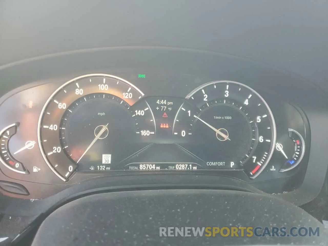 9 fotografías del automóvil dañado WBAJA5C57KBX88110 BMW 5 SERIES 2019