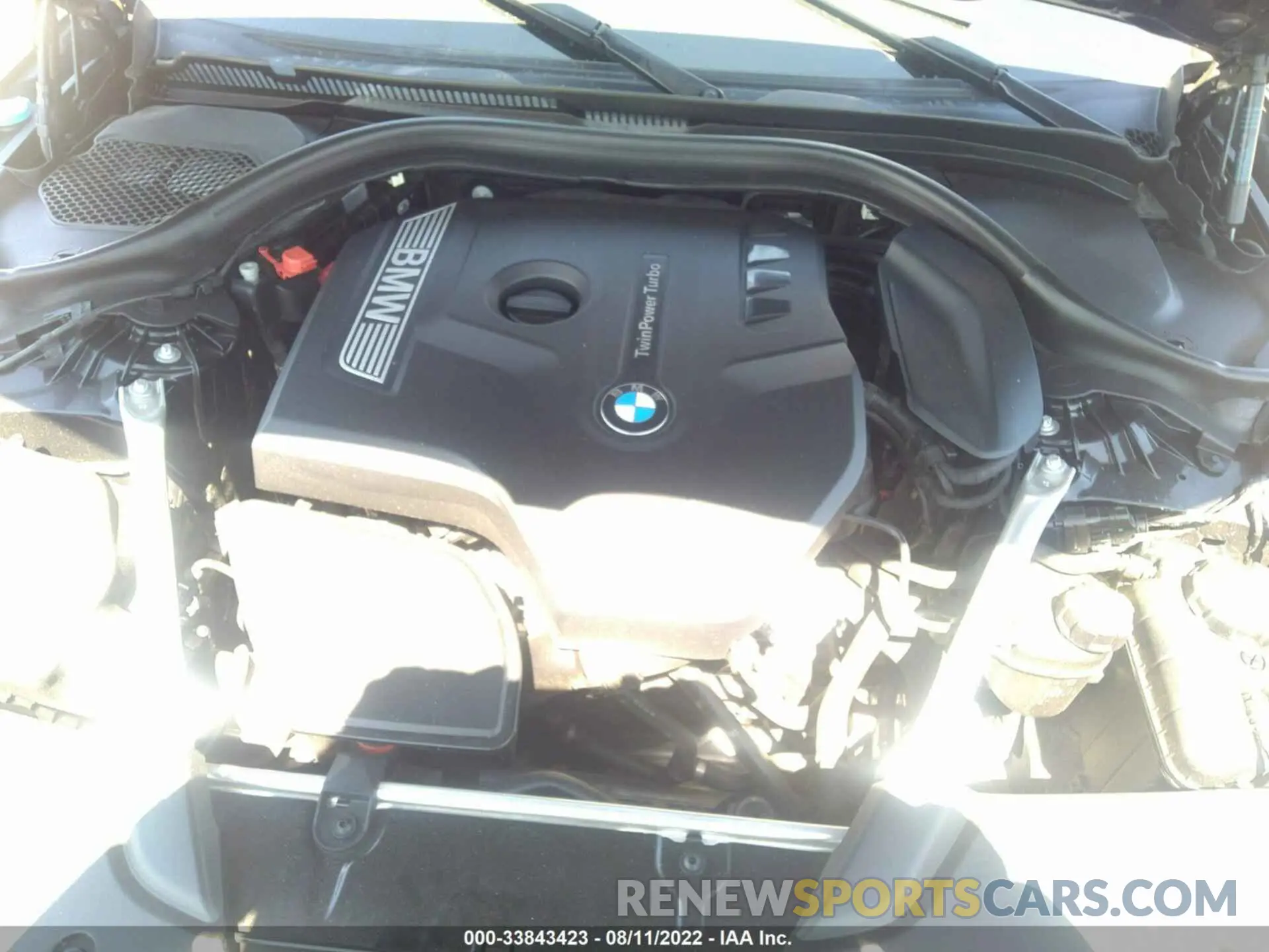 10 fotografías del automóvil dañado WBAJA5C57KBX88219 BMW 5 SERIES 2019