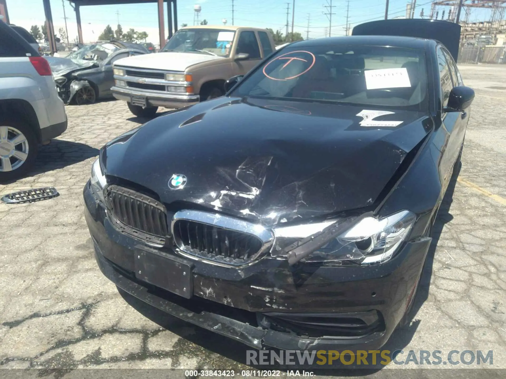 6 fotografías del automóvil dañado WBAJA5C57KBX88219 BMW 5 SERIES 2019