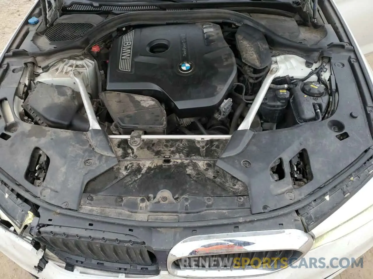 11 fotografías del automóvil dañado WBAJA5C57KWW18760 BMW 5 SERIES 2019