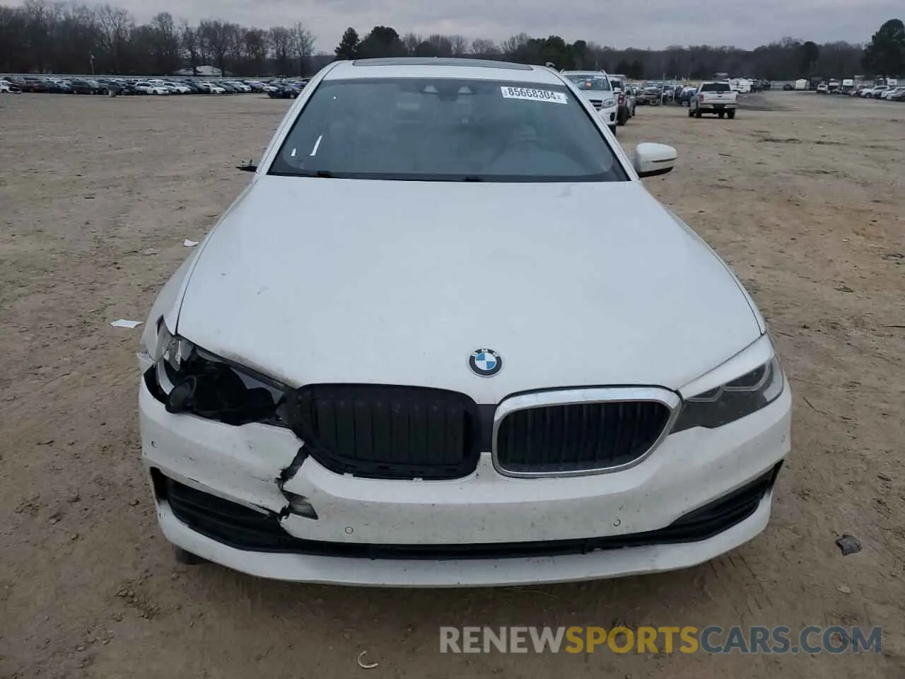 5 fotografías del automóvil dañado WBAJA5C57KWW18760 BMW 5 SERIES 2019