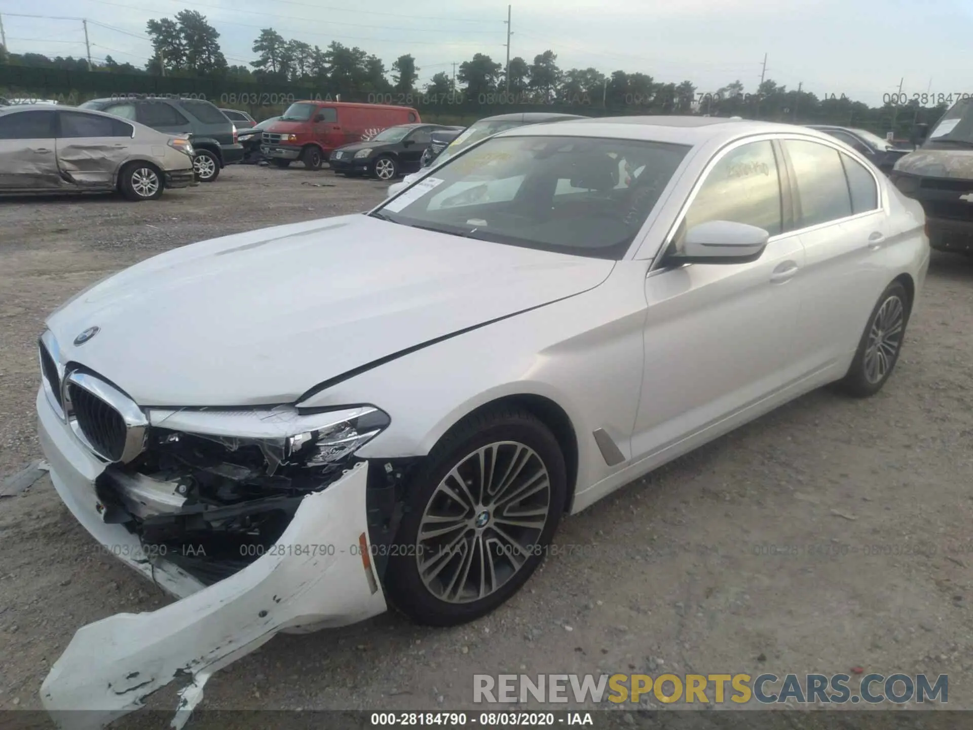 2 fotografías del automóvil dañado WBAJA5C57KWW21464 BMW 5 SERIES 2019