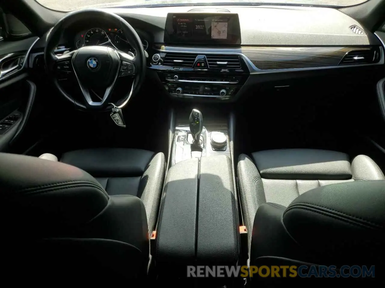 8 fotografías del automóvil dañado WBAJA5C57KWW33498 BMW 5 SERIES 2019