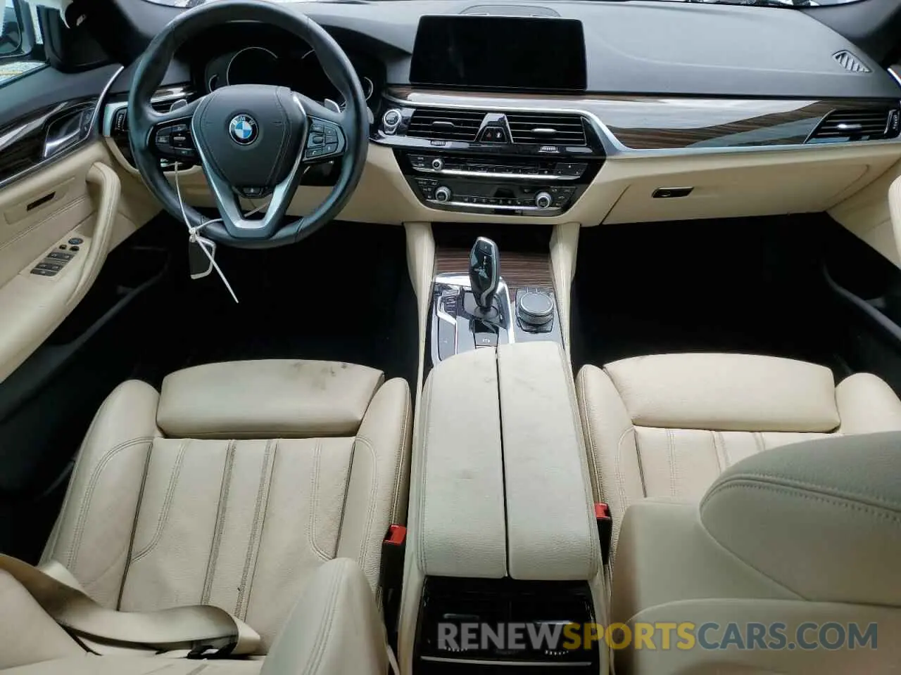 8 fotografías del automóvil dañado WBAJA5C58KBX46657 BMW 5 SERIES 2019