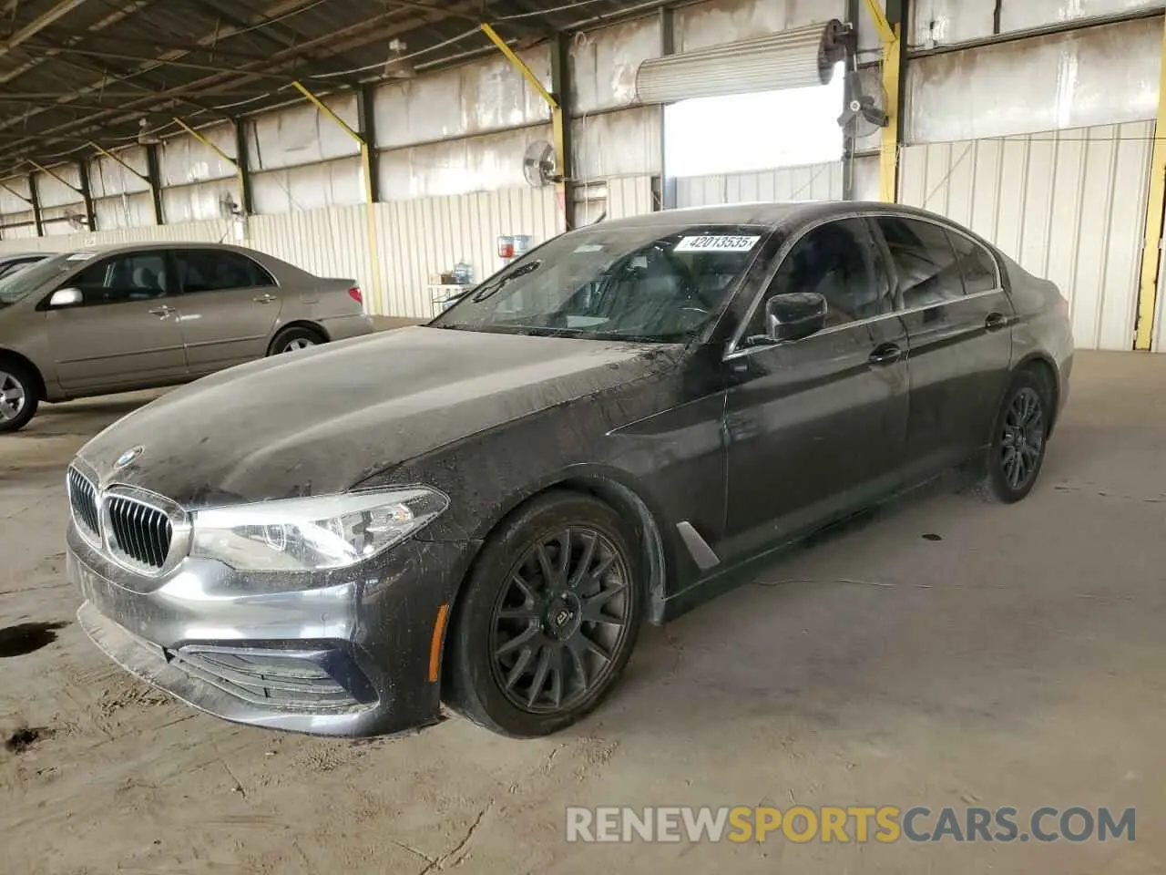 1 fotografías del automóvil dañado WBAJA5C58KBX86723 BMW 5 SERIES 2019