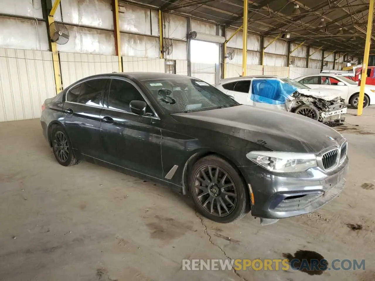 4 fotografías del automóvil dañado WBAJA5C58KBX86723 BMW 5 SERIES 2019