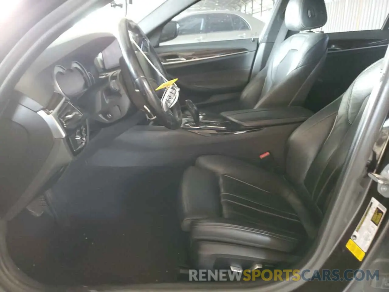 7 fotografías del automóvil dañado WBAJA5C58KBX86723 BMW 5 SERIES 2019