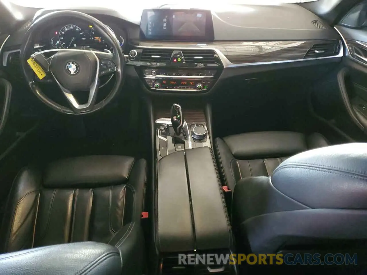 8 fotografías del automóvil dañado WBAJA5C58KBX86723 BMW 5 SERIES 2019
