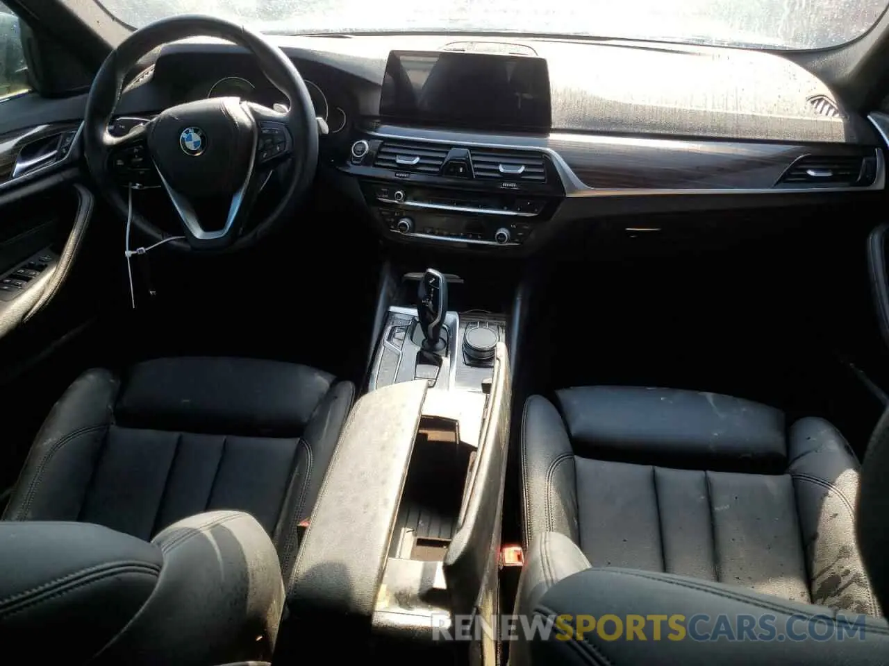 8 fotografías del automóvil dañado WBAJA5C58KWW09047 BMW 5 SERIES 2019