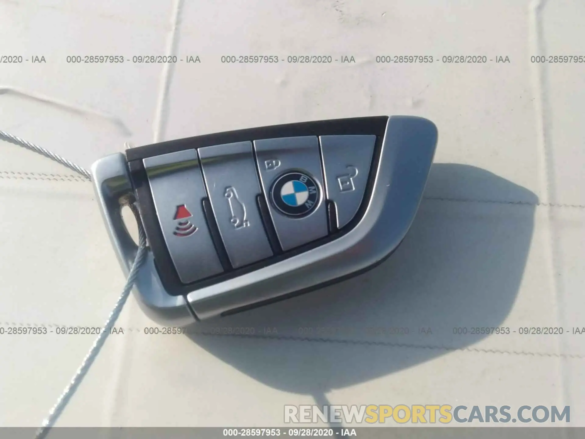 11 fotografías del automóvil dañado WBAJA5C59KBX86455 BMW 5 SERIES 2019