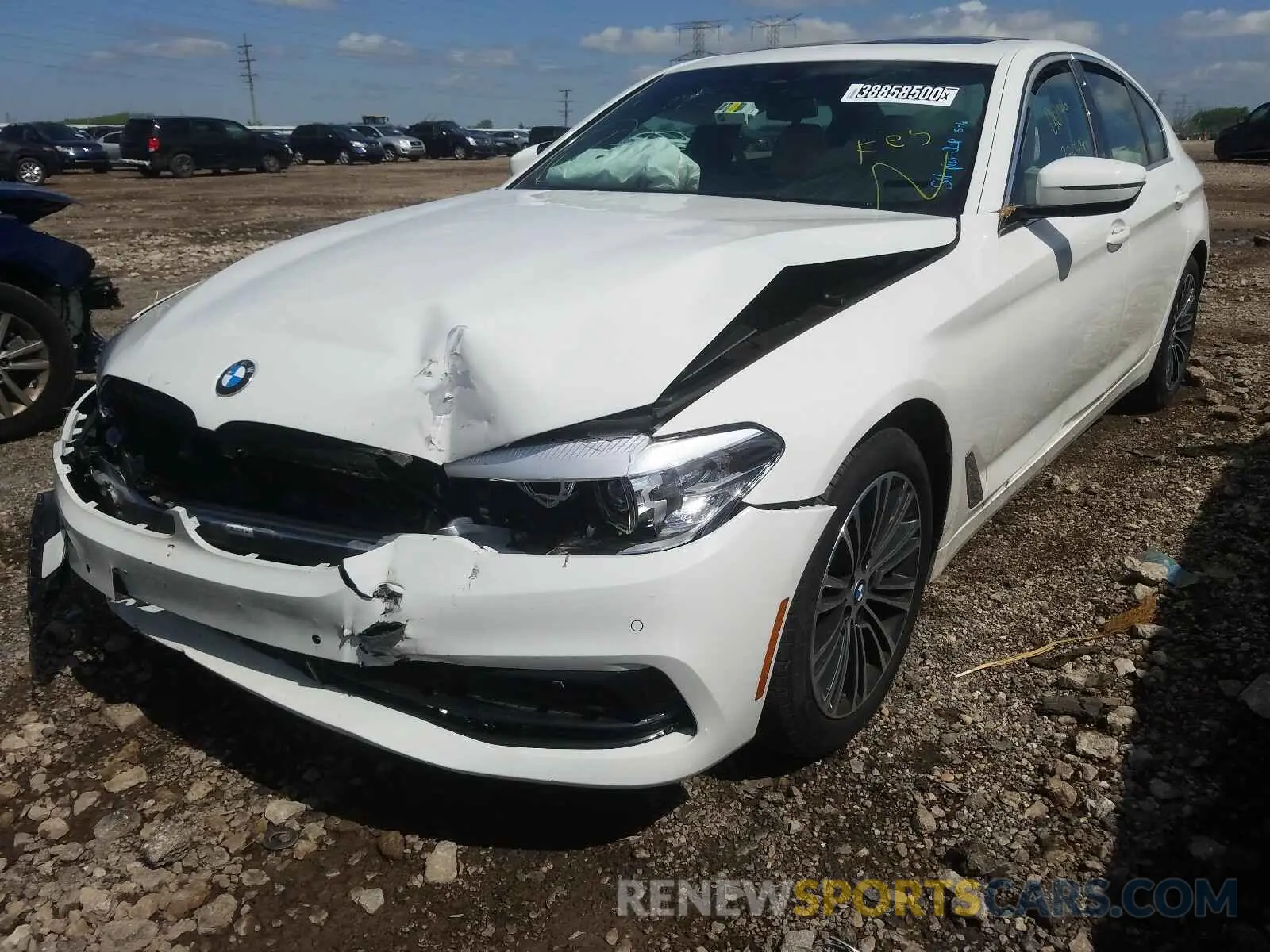 2 fotografías del automóvil dañado WBAJA5C59KBX87282 BMW 5 SERIES 2019