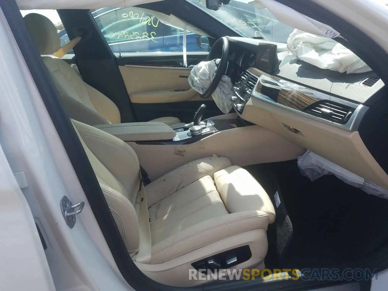 5 fotografías del automóvil dañado WBAJA5C59KBX87282 BMW 5 SERIES 2019