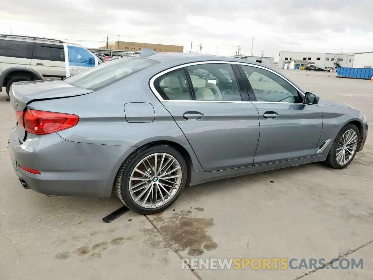 3 fotografías del automóvil dañado WBAJA5C59KWW36645 BMW 5 SERIES 2019