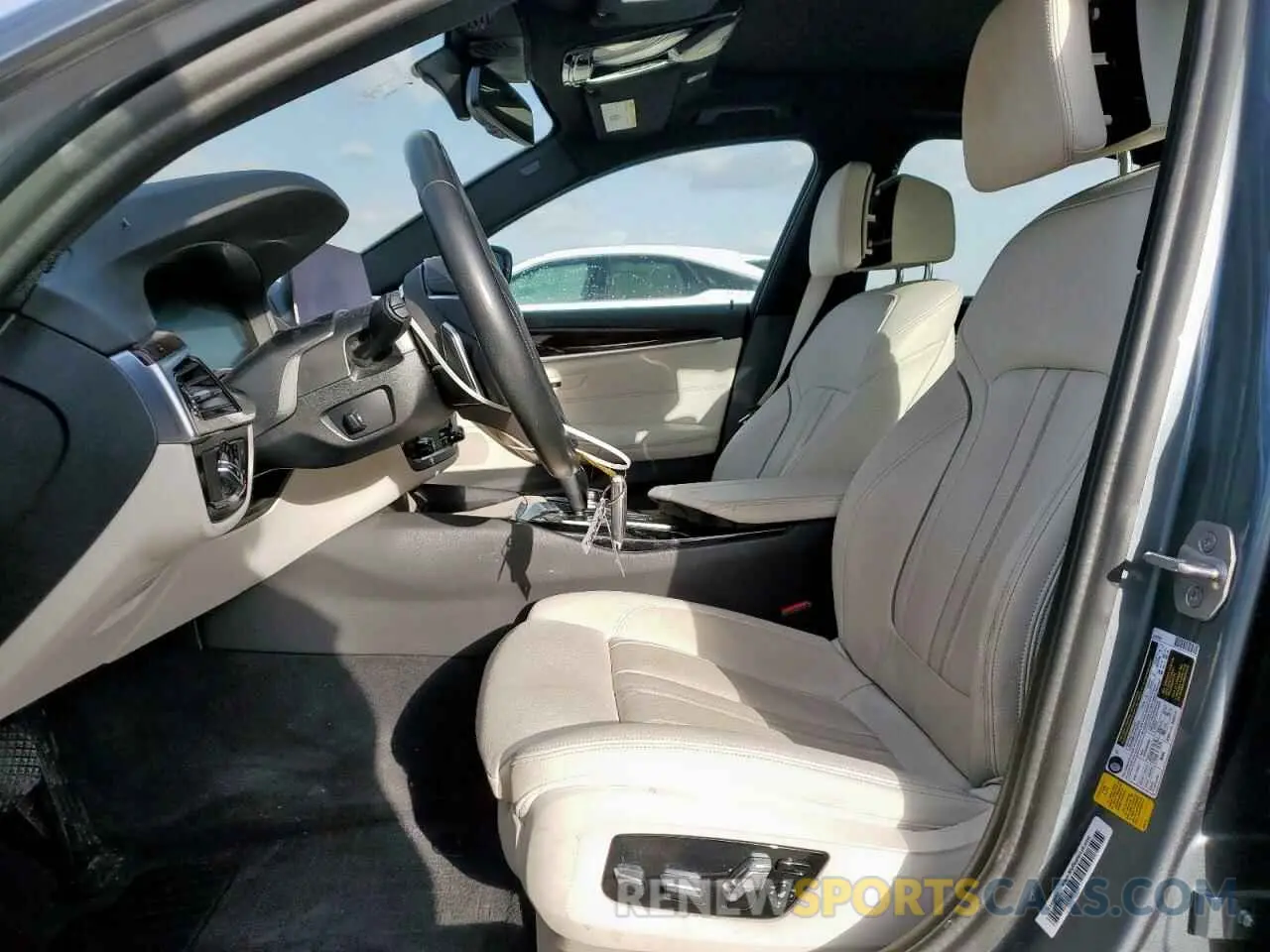 7 fotografías del automóvil dañado WBAJA5C59KWW36645 BMW 5 SERIES 2019