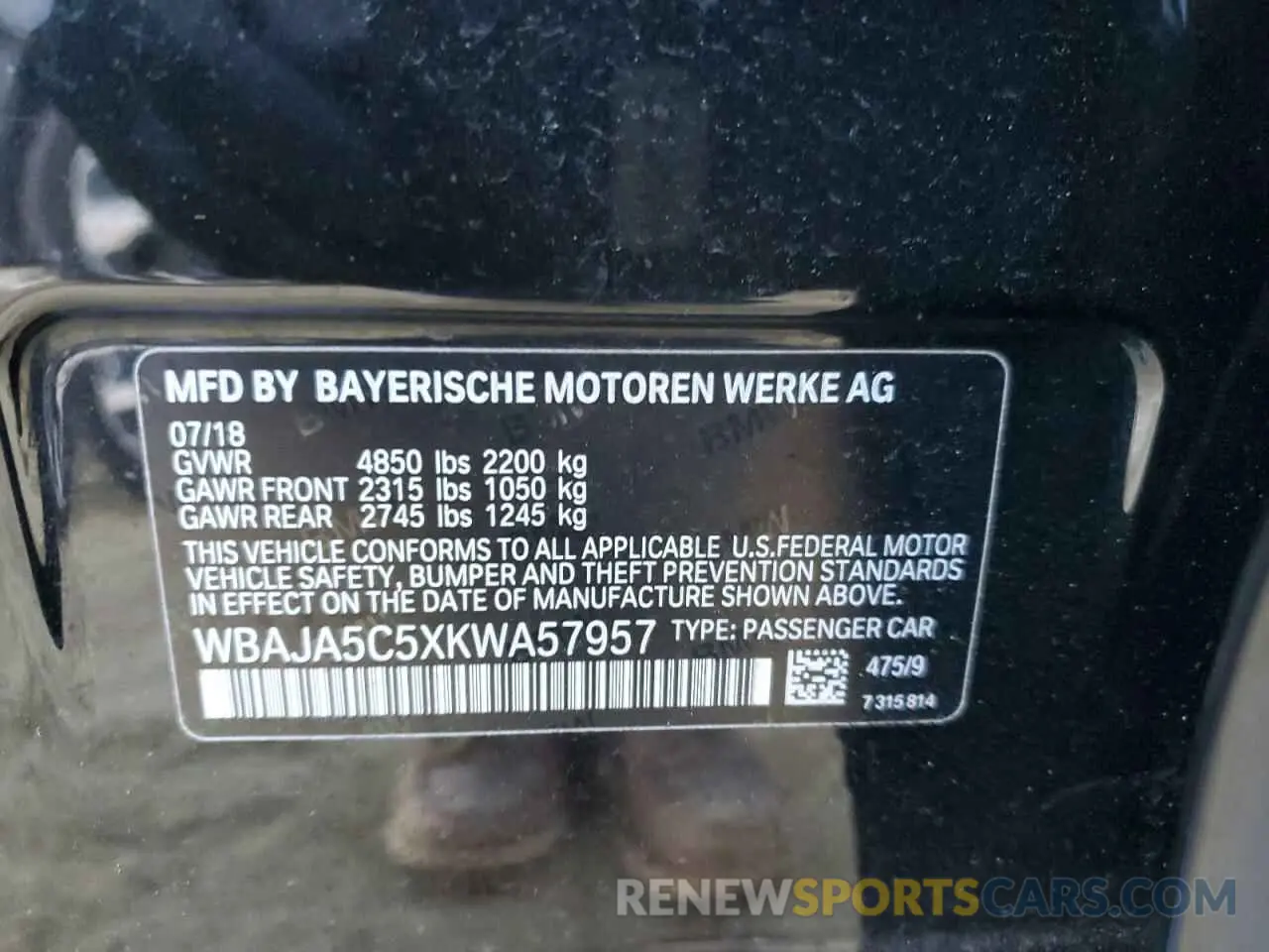 12 fotografías del automóvil dañado WBAJA5C5XKWA57957 BMW 5 SERIES 2019