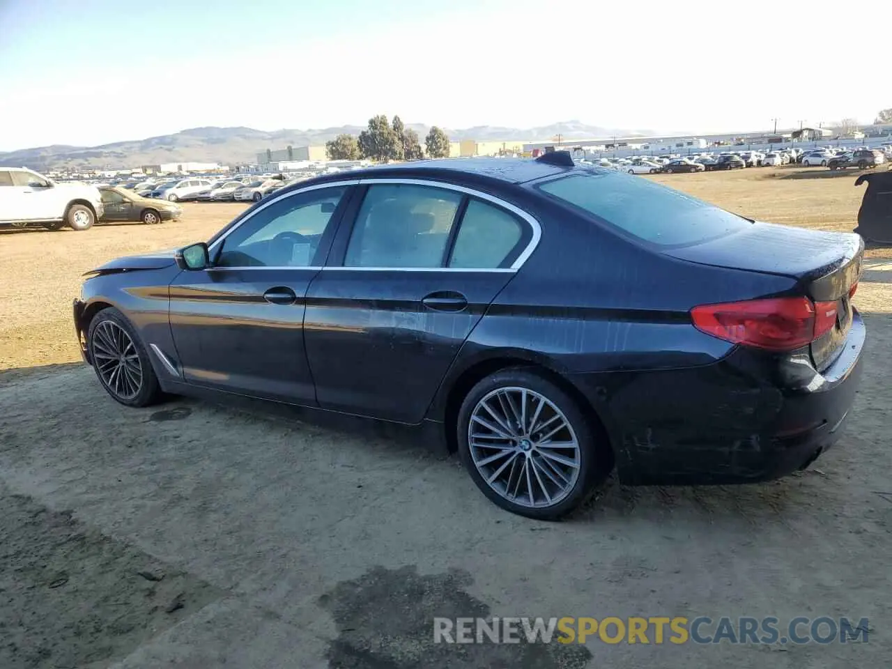 2 fotografías del automóvil dañado WBAJA5C5XKWA57957 BMW 5 SERIES 2019