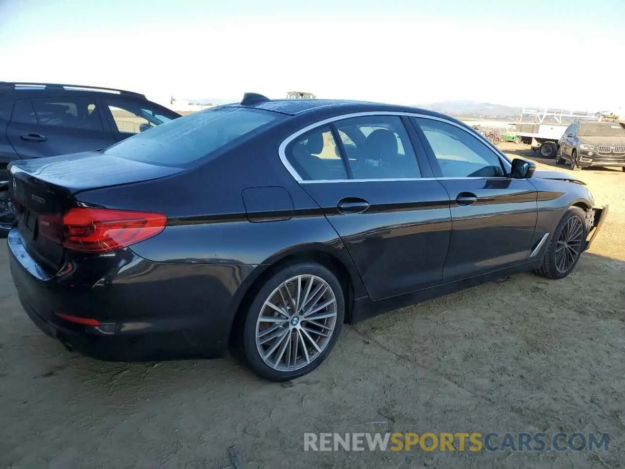 3 fotografías del automóvil dañado WBAJA5C5XKWA57957 BMW 5 SERIES 2019