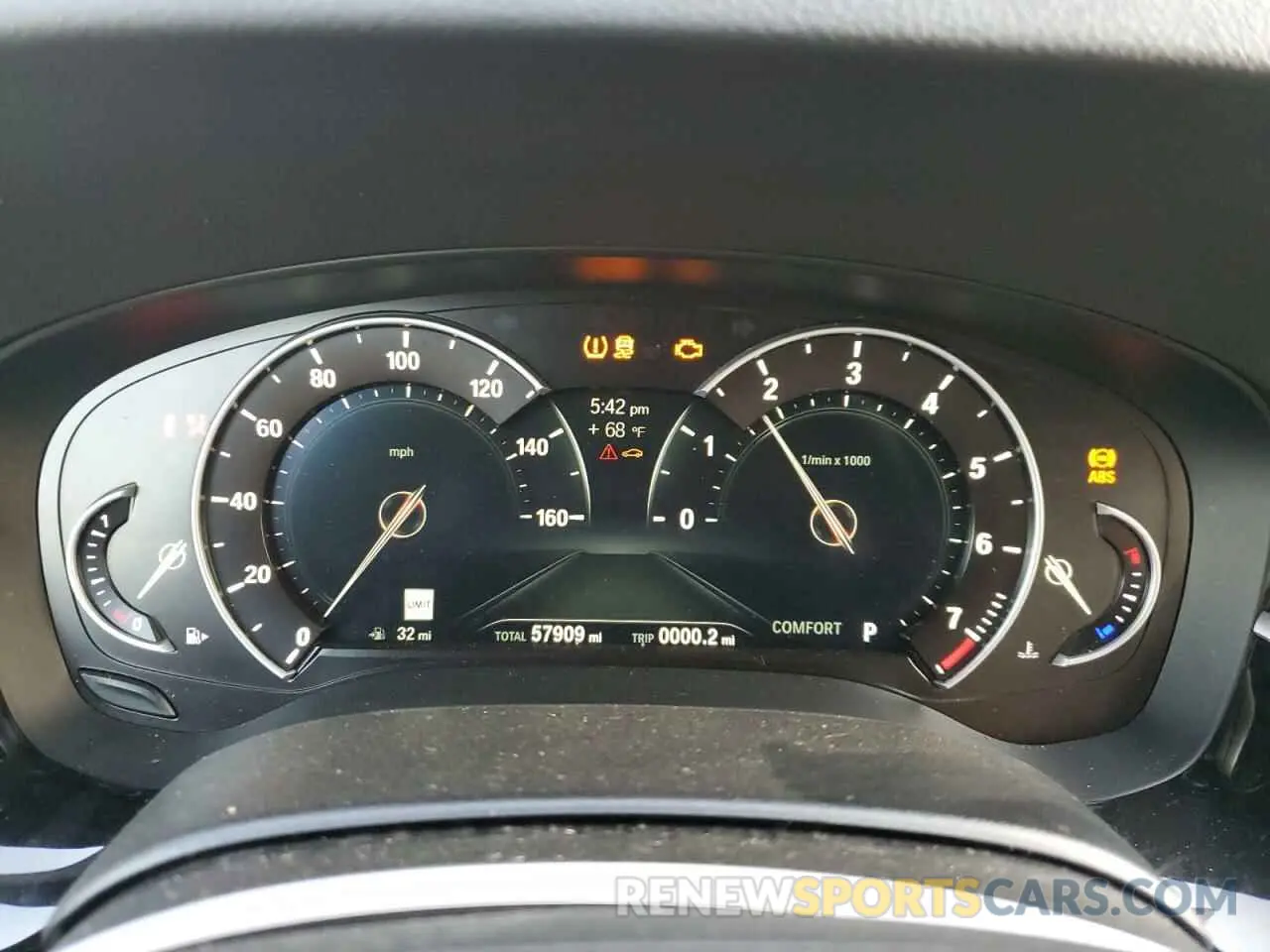9 fotografías del automóvil dañado WBAJA5C5XKWW08160 BMW 5 SERIES 2019
