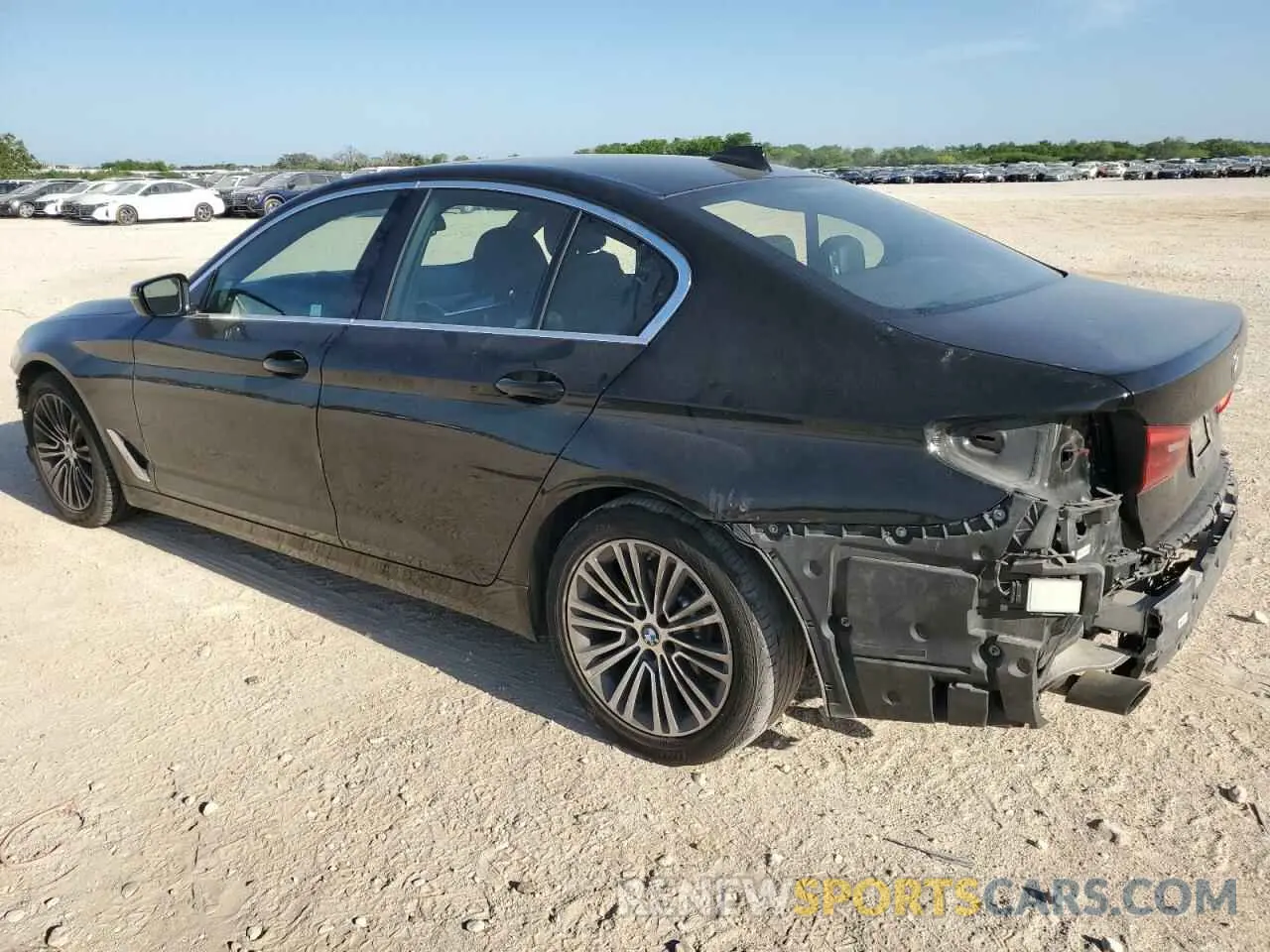 2 fotografías del automóvil dañado WBAJA5C5XKWW28800 BMW 5 SERIES 2019