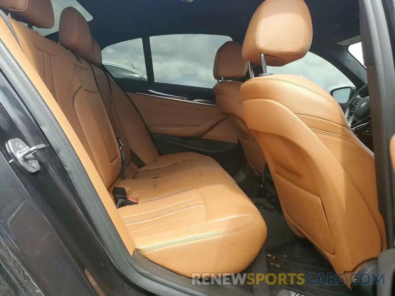 10 fotografías del automóvil dañado WBAJA7C50KG909963 BMW 5 SERIES 2019