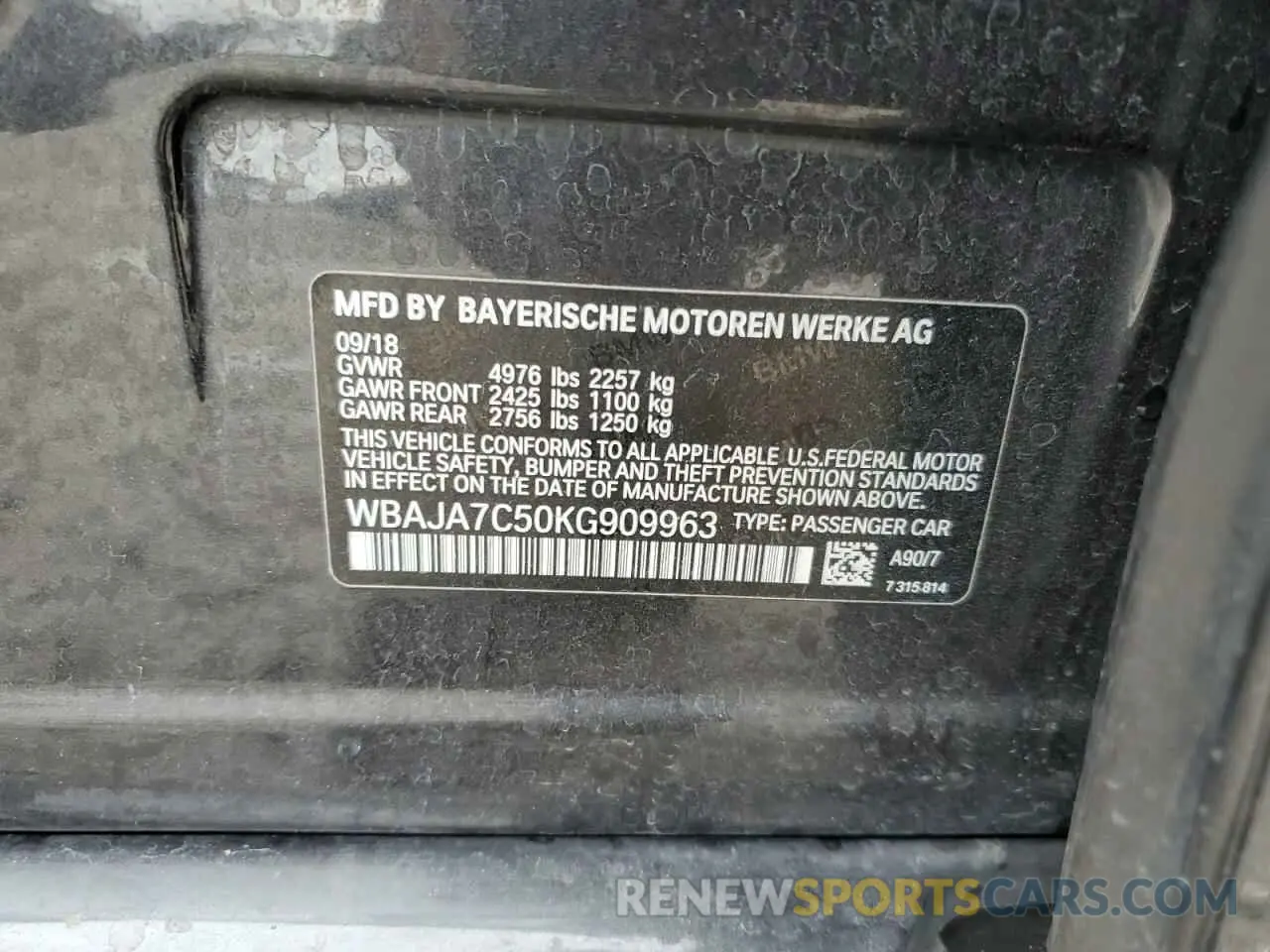 13 fotografías del automóvil dañado WBAJA7C50KG909963 BMW 5 SERIES 2019