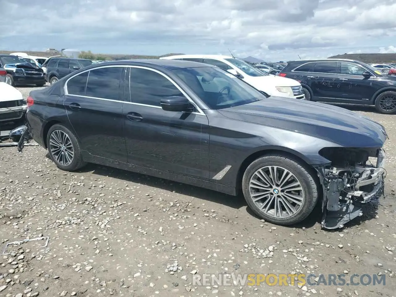 4 fotografías del automóvil dañado WBAJA7C50KG909963 BMW 5 SERIES 2019
