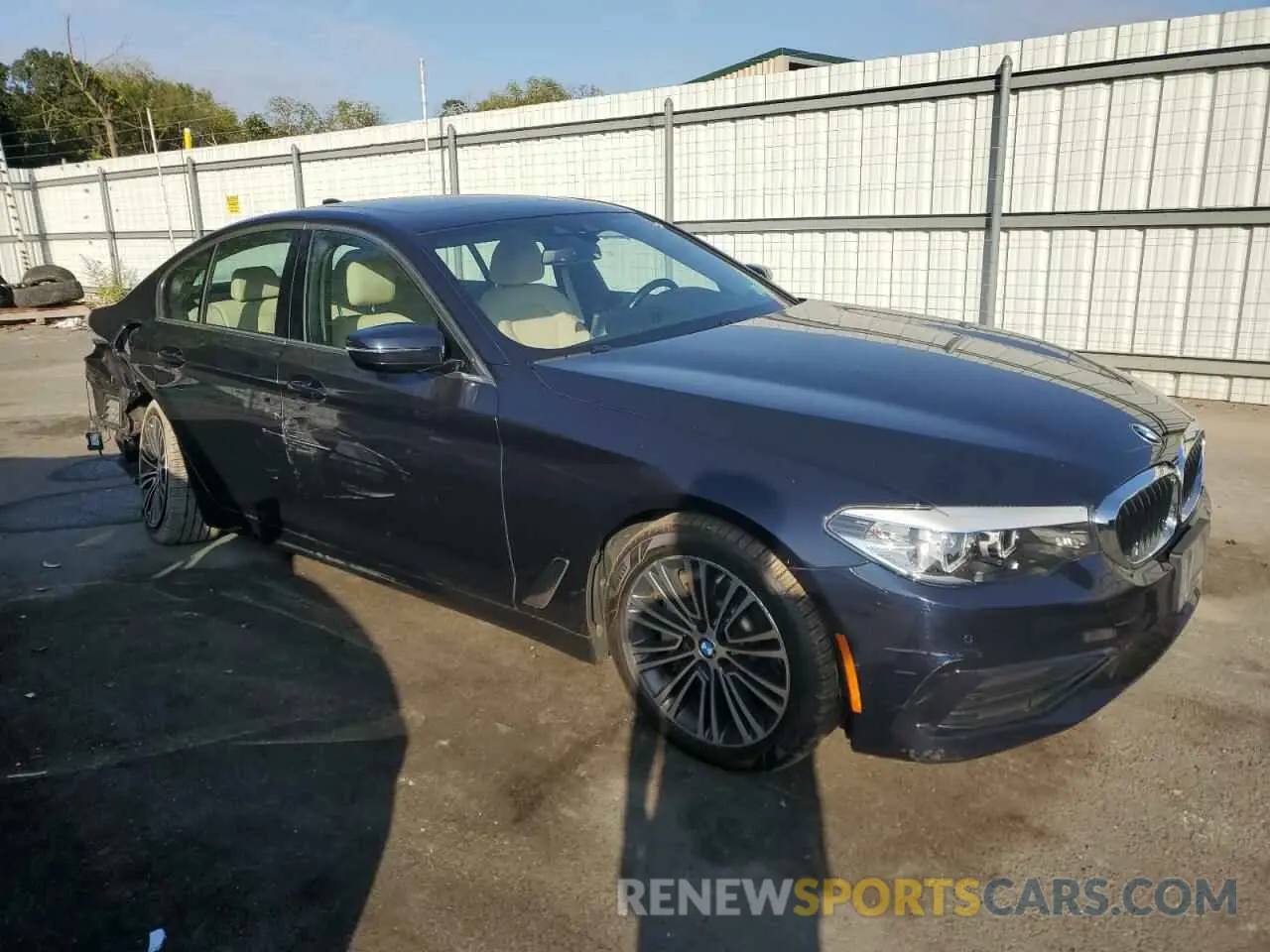 4 fotografías del automóvil dañado WBAJA7C50KWC77636 BMW 5 SERIES 2019
