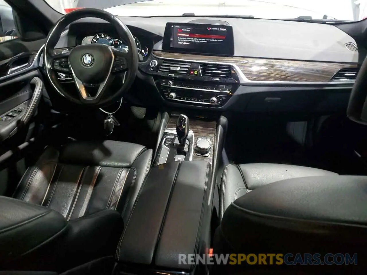8 fotografías del automóvil dañado WBAJA7C50KWW09782 BMW 5 SERIES 2019