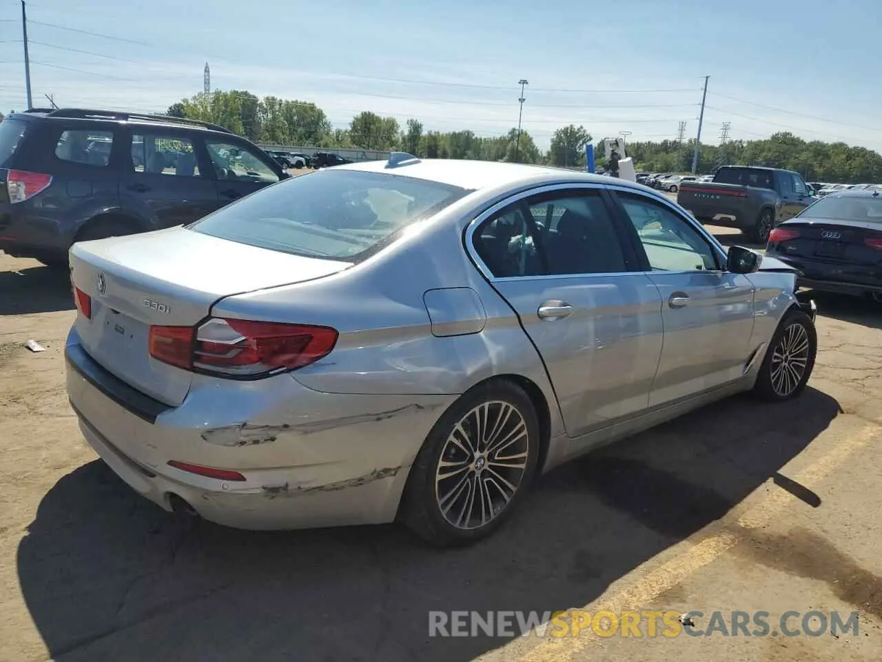 3 fotografías del automóvil dañado WBAJA7C51KWW00055 BMW 5 SERIES 2019