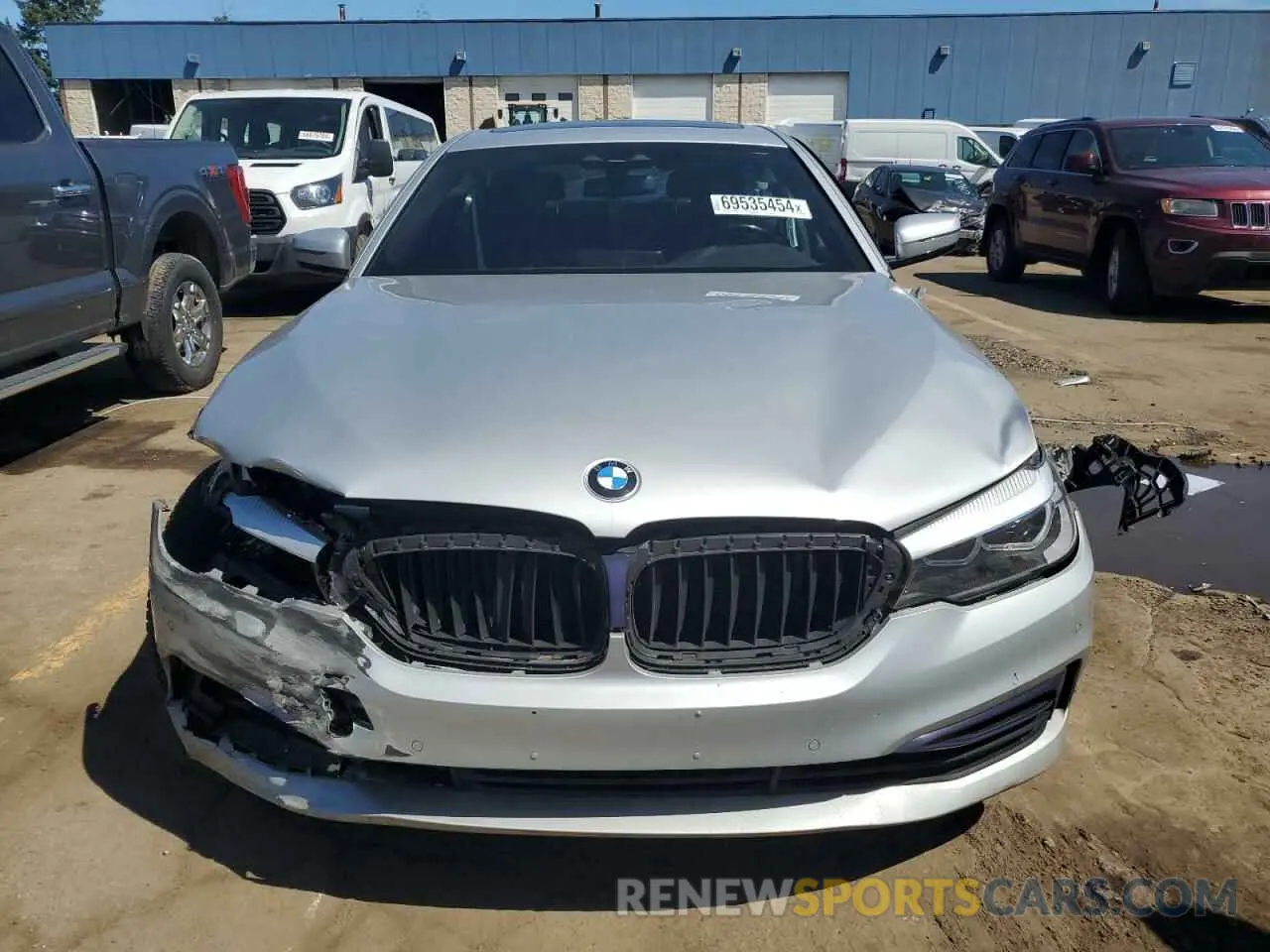 5 fotografías del automóvil dañado WBAJA7C51KWW00055 BMW 5 SERIES 2019