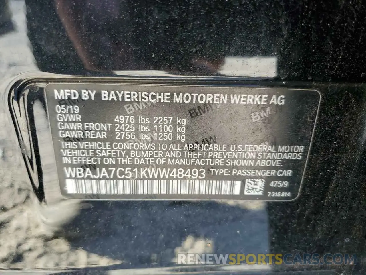 12 fotografías del automóvil dañado WBAJA7C51KWW48493 BMW 5 SERIES 2019