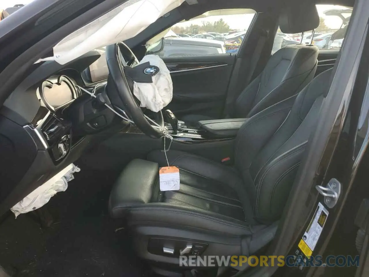 7 fotografías del automóvil dañado WBAJA7C52KWW30021 BMW 5 SERIES 2019