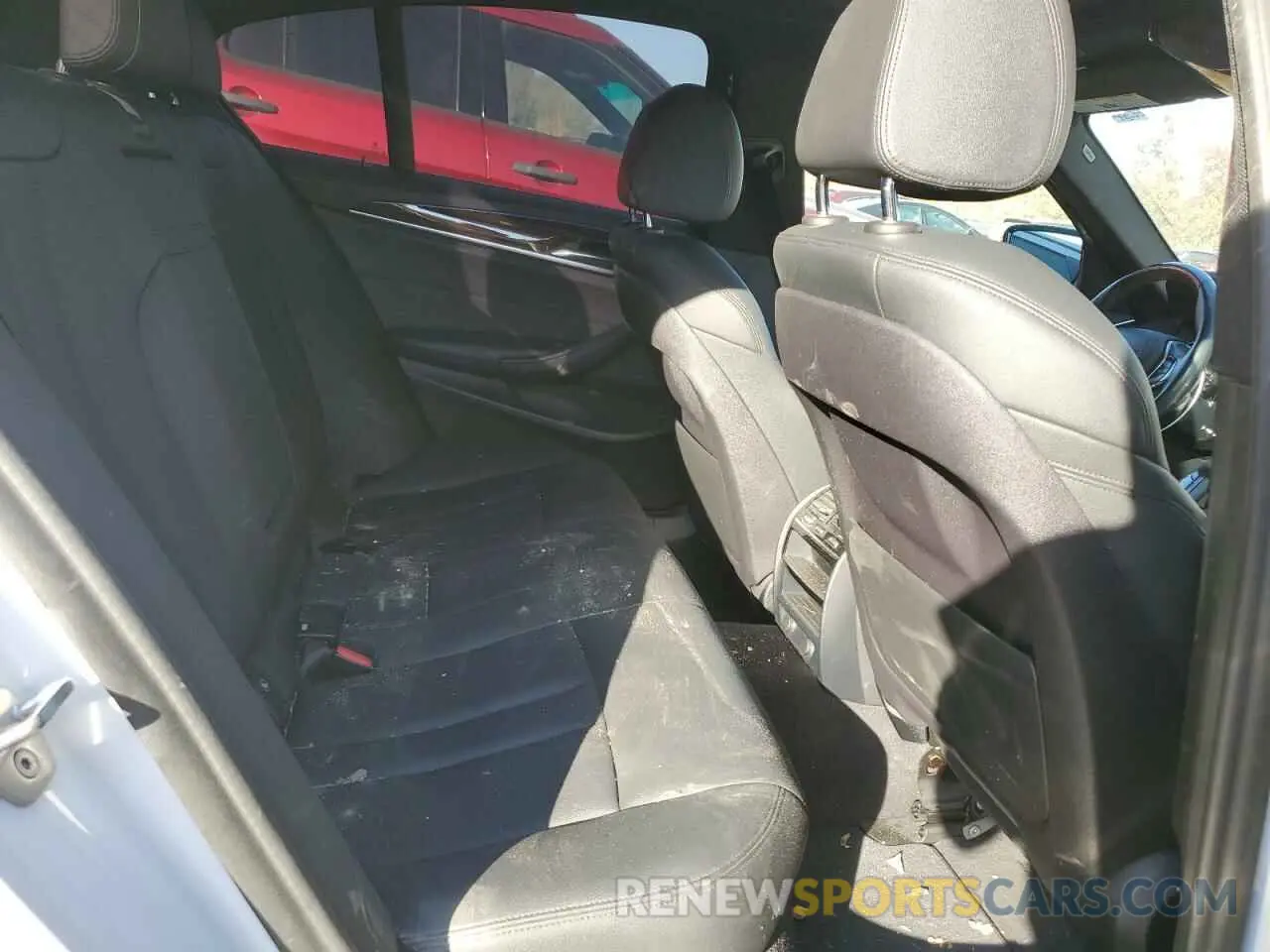 10 fotografías del automóvil dañado WBAJA7C53KG910900 BMW 5 SERIES 2019