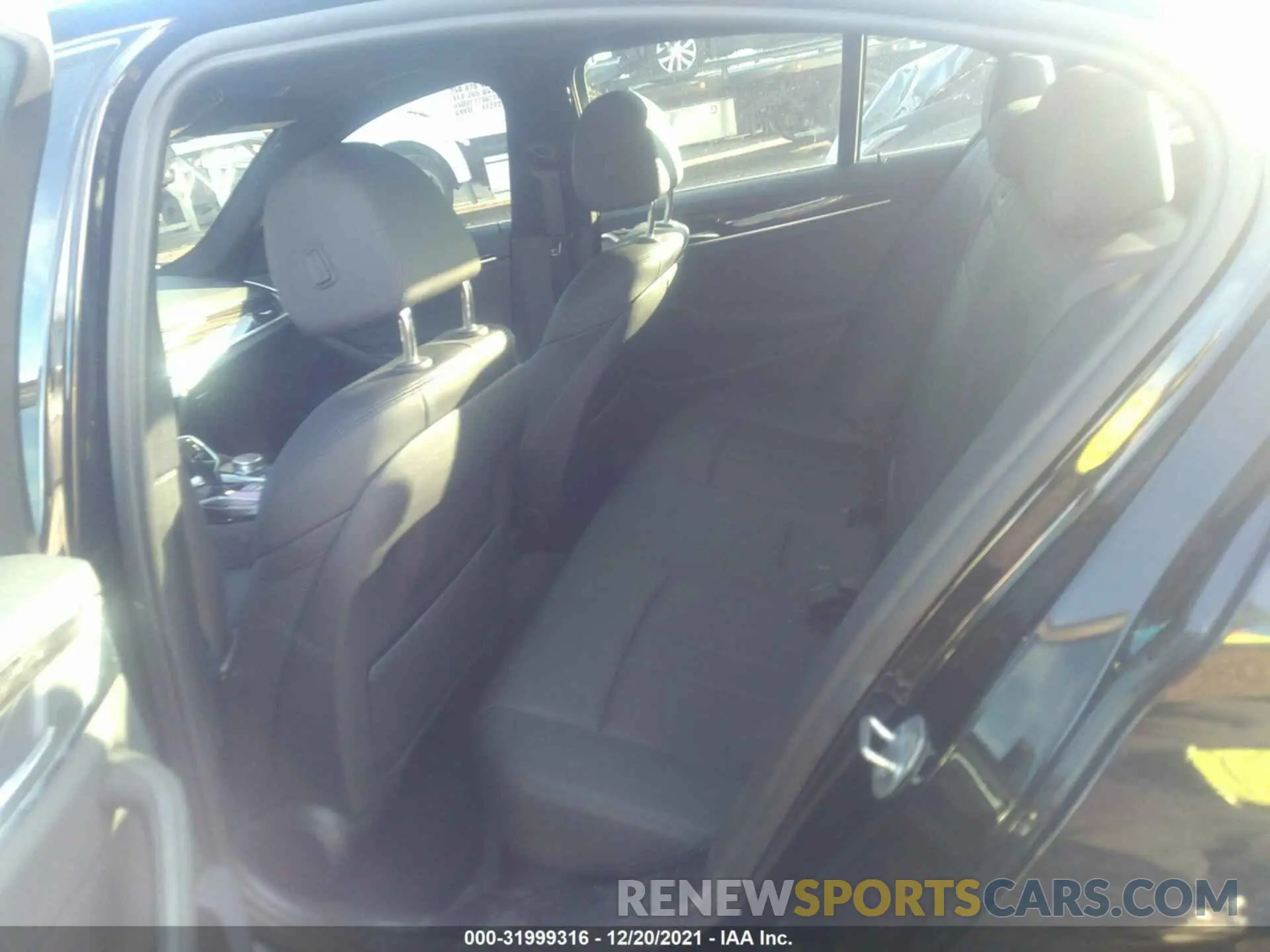 8 fotografías del automóvil dañado WBAJA7C53KWW07931 BMW 5 SERIES 2019